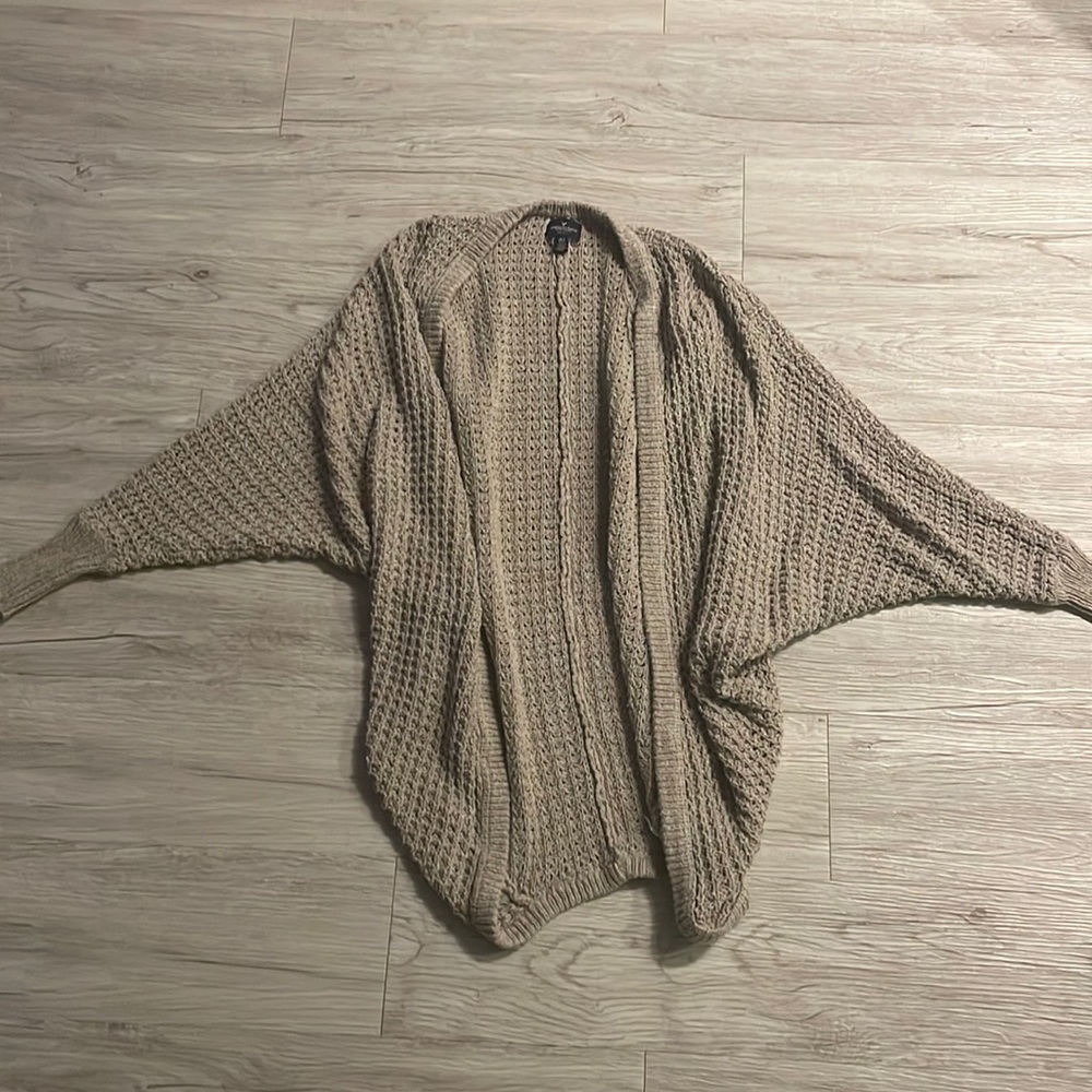 American eagle - beige cardigan - XS